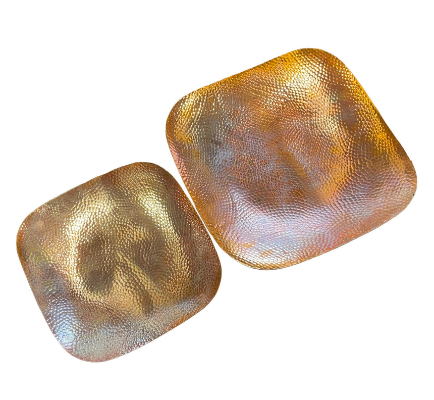 COPPER HAMMERED PLATES SQUARE SMALL  | 22 x 22 cm.