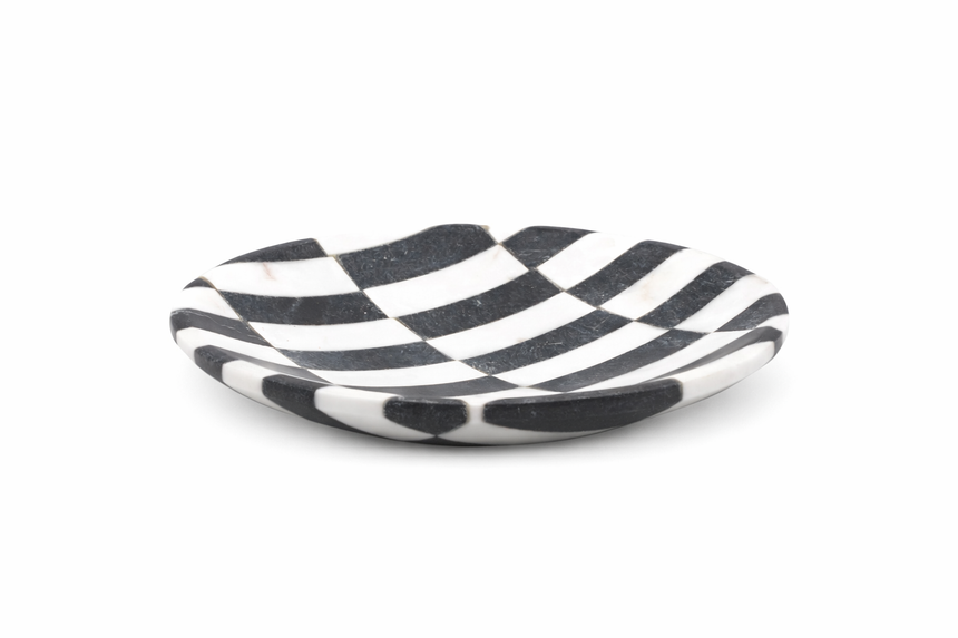 CHECKER WAVE MARBLE TRAY |  30 × 30 × 5 CM.
