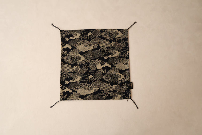 KYOTO CUSHION COVER AIZOME - FU KUMOTORI  | 50 x 50 CM.