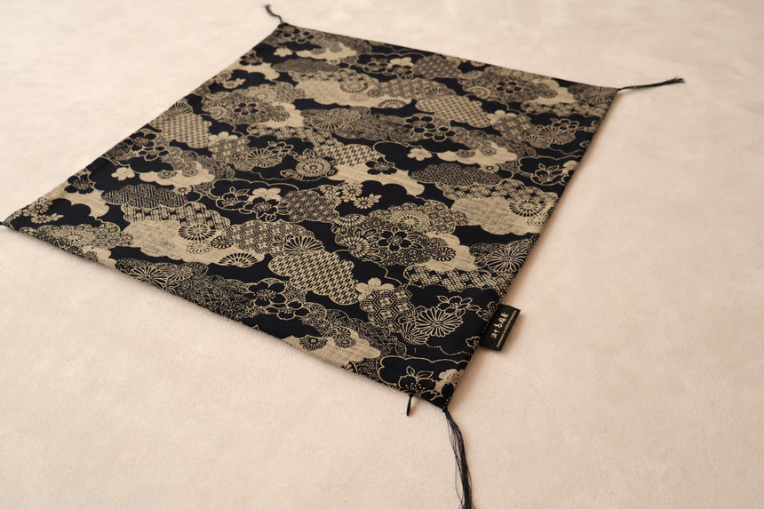 KYOTO CUSHION COVER AIZOME - FU KUMOTORI  | 50 x 50 CM.