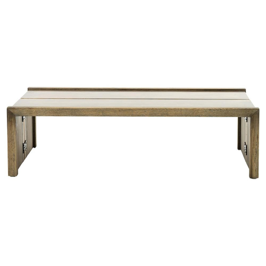 OAK AND BRASS COFFEE TABLE | 127x78.7x35.6 CM.